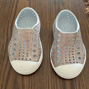 Native Shoes Glitter, size C4